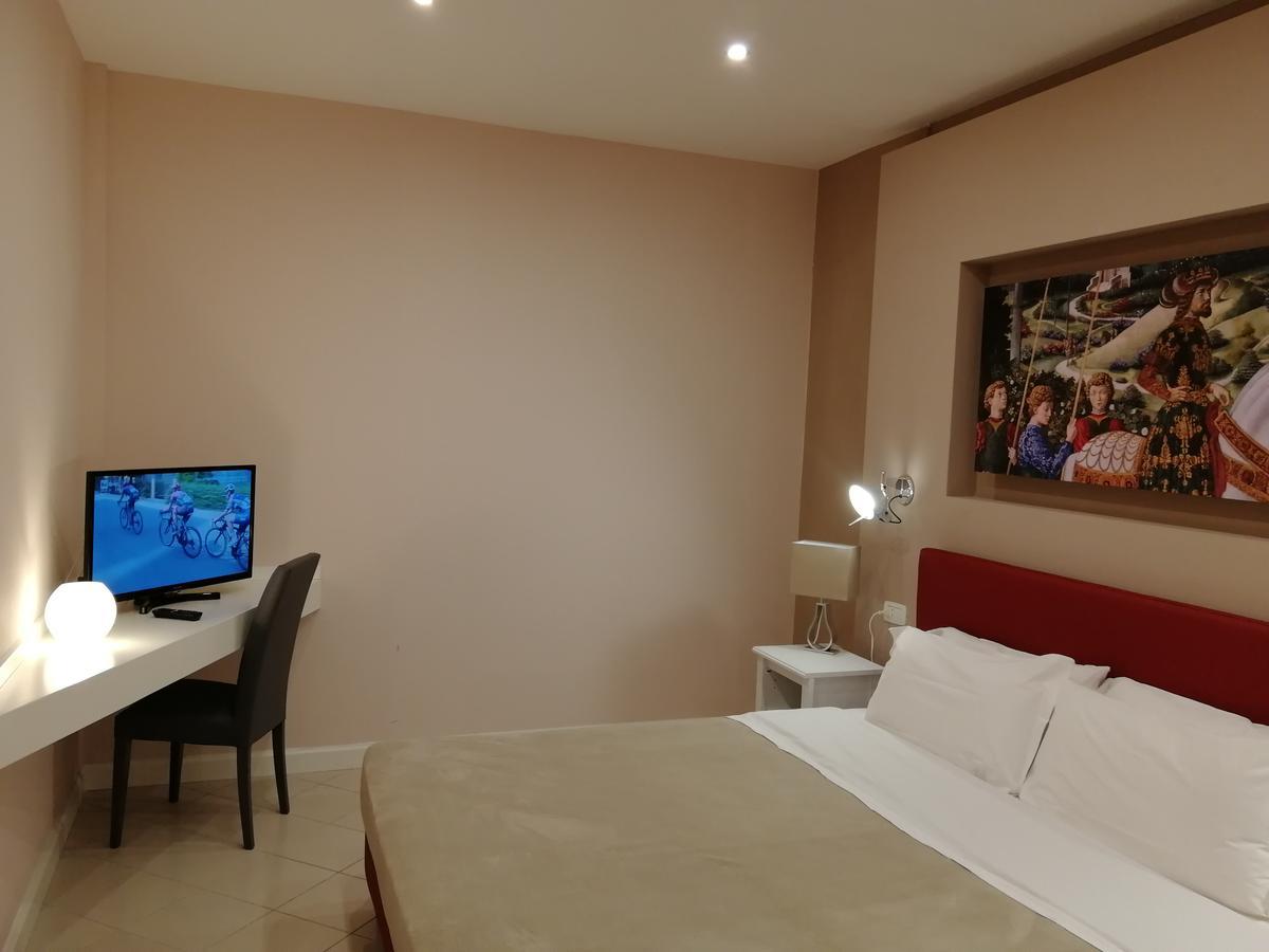 Locanda D'Elsa كاستيلفيورينتينو المظهر الخارجي الصورة